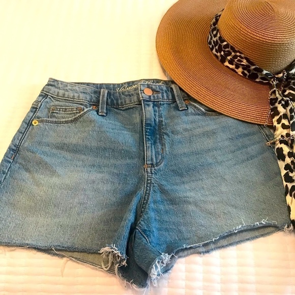 Universal Thread High Rise Shortie Denim Shorts - Picture 1 of 11
